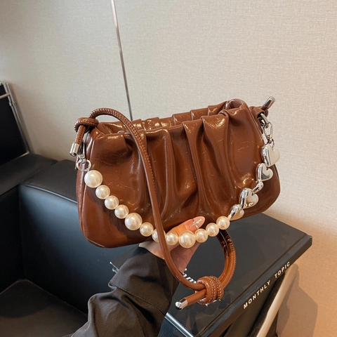Women Ruched Underarm Bag Glossy PU Leather Cloud Shoulder Bag With Artificial Pearl Heart Chain Crossbody Bag Fashion Handbag