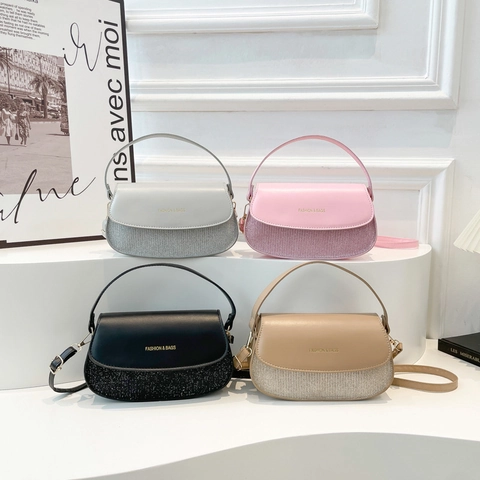 Women Fashion PU Leather Sequin Patchwork Saddle Bag Minimalist Flap Shoulder Bag Daily Crossbody Purse With Adjustable Strap