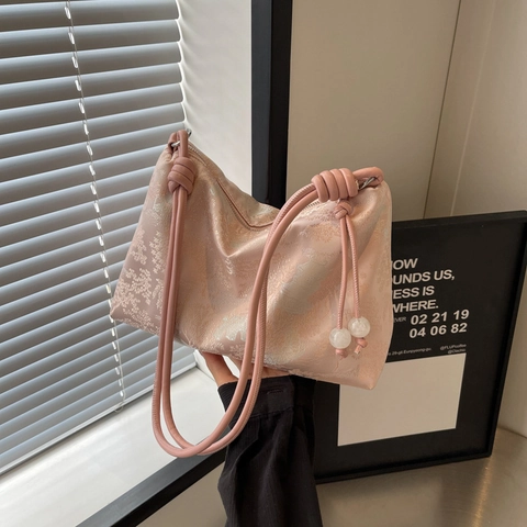 Bolso de Axila de Jacquard de Mujer Nuevo Estilo Chino Elegante Bordado Floral Bolso de Hombro de Satén Retro Bolso de Mano