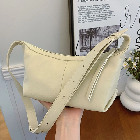 Minimalist PU Leather Underarm Bag For Women Vintage Hobo Baguette Bag Solid Color Adjustable Shoulder Strap Handbag