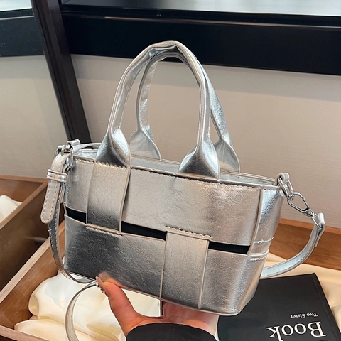 Gewebte Metallic PU Leder Tote Tasche Handtasche Crossbody Für Damen Stilvolle Glänzende Minimalistische Henkeltasche
