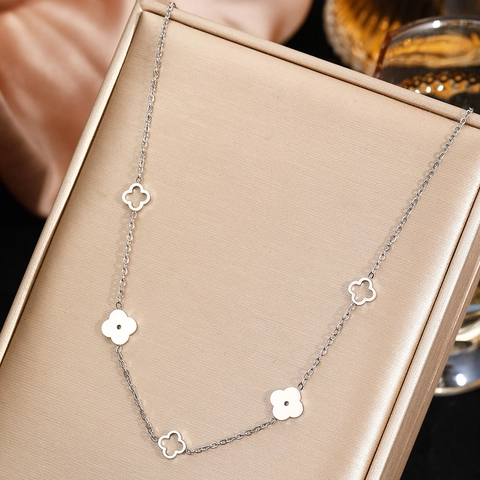 Four Leaf Clover Necklace Stainless Steel Hollow Solid Pendant Multi Charm Link Chain Fashion Jewelry Women
