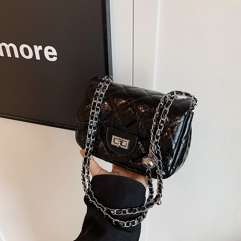 Quilted Chain Crossbody Bag Metallic Holographic Glossy PU Leather Small Square Shoulder Bag With Metal Turn Lock