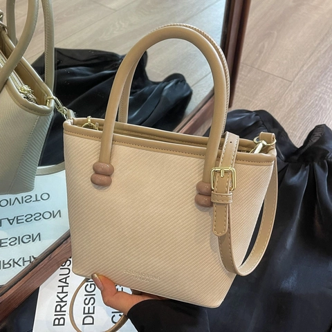 Fashion Simple PU Leather Bucket Bag For Women Diagonal Textured Handbag Single Shoulder Crossbody Bag With Bead Decor