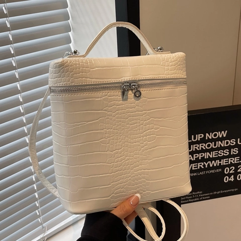 Women Croc Embossed PU Leather Backpack Niche Design Multi-use Boxy Shoulder Bag Handbag With Silver Zipper Daily Chic Versatile