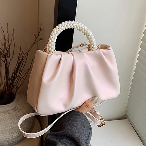 Women Pearlescent Ruched Cloud Bag Elegant Artificial Pearl Handle Shoulder Crossbody Bag Niche Design PU Leather Handbag For Party