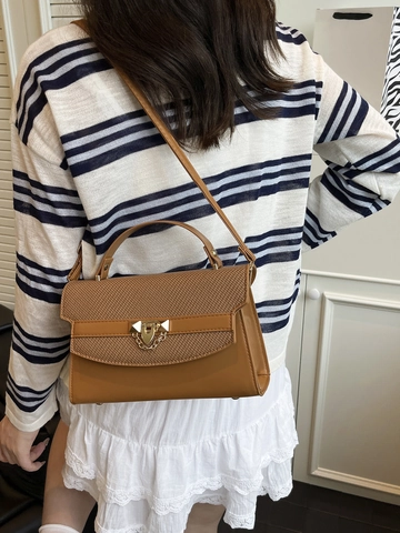 Women Trendy PU Leather Shoulder Bag Woven Texture Flap Handbag With Golden Lock And Chain Casual Crossbody Bag