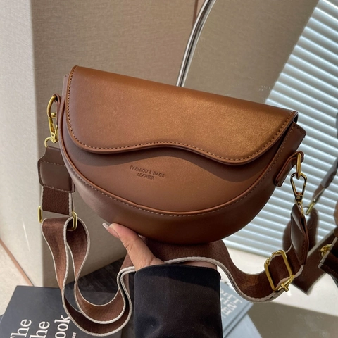 Damen Vintage PU Leder Satteltasche Retro Wellenkante Schultertasche Für Den Alltag Minimalistische Umhängetasche Breitriemen