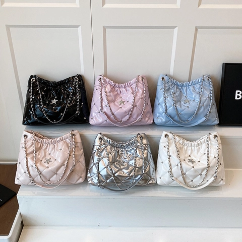 Mode Damen PU Gesteppte Umhängetasche Große Kapazität Schultertasche Mit Sterndekor Stilvolle Kette Riemen Täglich Tote Handtasche