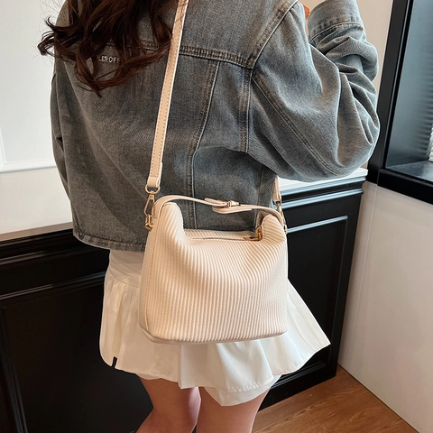 Women's Pleated PU Leather Crossbody Bag Fashion Vertical Texture Handbag Small Niche Hobo Shoulder Bag Gold Hardware