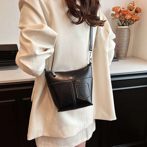 Fashion Stitching Shoulder Bag Women Large Capacity Denim Patchwork Crossbody Bucket Bag Minimalist PU Leather Daily Tote
