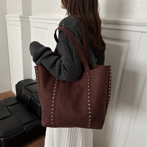 Women Suede Fabric Rivet Studded Tote Bag Large Capacity Minimalist Shoulder Underarm Bag Solid Color Commute Handbag