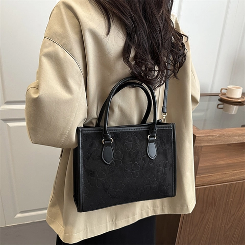 Women Matte PU Leather Tote Bag Clover Embossed Square Shoulder Handbag Vintage Commuter Crossbody Bag Elegant