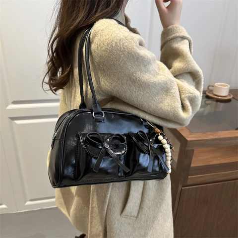 Borsa a Tracolla da Donna in Pelle PU Lucida Sottobraccio Vintage Stile Coreano Fiocco Pendolare Shopping Bag Retro