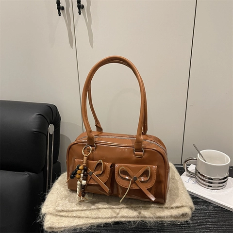 Borsa a Tracolla da Donna in Pelle PU Lucida Sottobraccio Vintage Stile Coreano Fiocco Pendolare Shopping Bag Retro