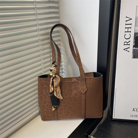 Borsa Tote Leopardata Vintage Pelle PU Grande Capacità Borsa A Spalla Con Foulard In Raso Per Donna