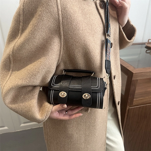 Vintage PU Leather Cylinder Crossbody Bag For Women Contrast Stitching Rivet Handbag With Ethnic Patterned Wide Strap Dual Turn Lock