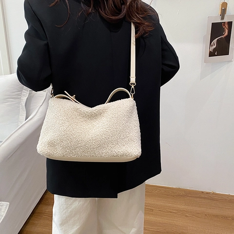 Women Faux Lamb Wool Plush Shoulder Bag Solid Color Large Capacity Furry Underarm Handbag Crossbody Bag With PU Leather Strap