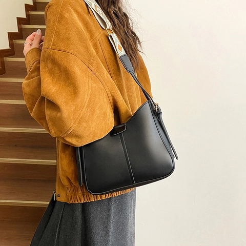 Women Retro PU Leather Bucket Bag Wide Geometric Woven Strap Crossbody Shoulder Bag Large Capacity Casual Daily Purse