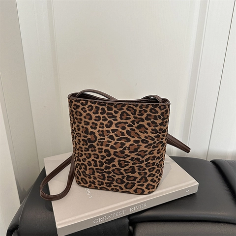 Women's Retro Leopard Print Bucket Bag Suede Crossbody Bag Vintage Small Square Shoulder Bag Urban Simple Fashion Daily Handbag