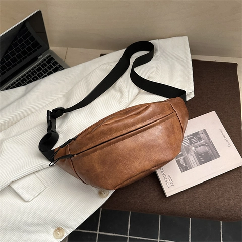 Marsupio In Pelle PU Retrò Forma A Mezzaluna Tracolla Regolabile Streetwear Casual Borsa Da Petto Per Donne