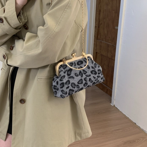Leopardenmuster Kunstpelz Schultertasche Mit Goldenem Metallgriff Und Abnehmbarem Kettenriemen Retro Bügelverschluss Damen