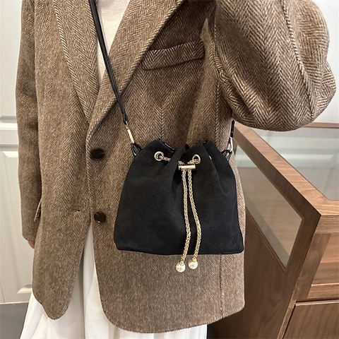 Vintage Suede Bucket Bag For Women With Artificial Pearl Chain Drawstring Crossbody Shoulder Handbag Retro Matte Finish