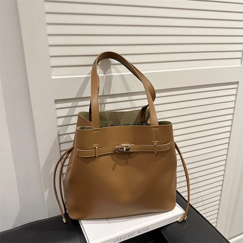Large Capacity PU Leather Tote Bag For Women Vintage Shoulder Handbag With Metal Lock Clasp Drawstring Office Commuter Bag