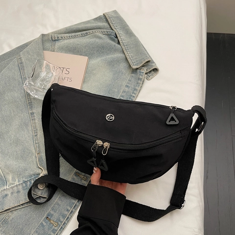 Fashion Women Nylon Crescent Shoulder Bag Lightweight Casual Crossbody Chest Bag Solid Color Sporty Travel Moon Shape Bag