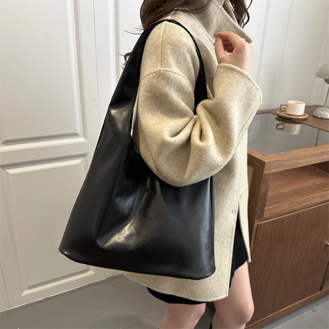 Bolso Hobo De Gran Capacidad Para Mujer Cuero PU Suave Minimalista Color Sólido Bolso De Hombro De Viaje