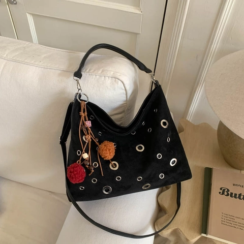 Bolso Hobo De Gamuza Sintética Para Mujer Retro Con Ojales Metálicos Bolso De Hombro Con Colgante De Pompones