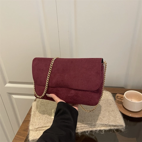 Retro Suede Flap Shoulder Bag Large Capacity Crossbody Bag With Golden Chain Strap For Daily Commute Office Lady