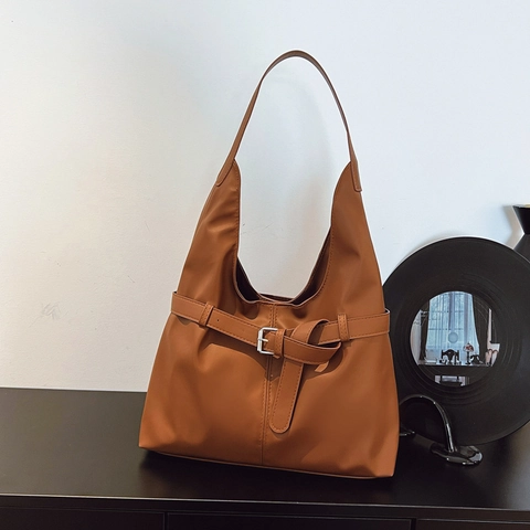 Borsa Tote da Donna in Pelle PU Vintage di Grande Capacità Borsa a Tracolla Minimalista Con Fibbia in Metallo per Pendolari Casual Hobo