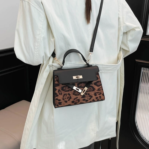 Leopard Print Handbag PU Leather Small Square Crossbody Bag Gold Turn-lock Top Handle Vintage Fashion