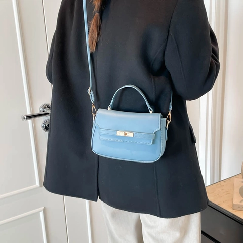 Bolso Bandolera de Cuero PU de Moda para Mujer Bolso de Mano Elegante de Color Sólido con Cierre de Metal Dorado Minimalista