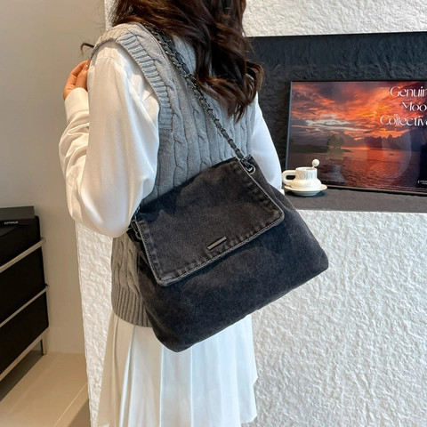Dames Denim Schoudertas Met Metalen Kettingriem Grote Capaciteit Casual Draagtas Voor Dagelijks Gebruik