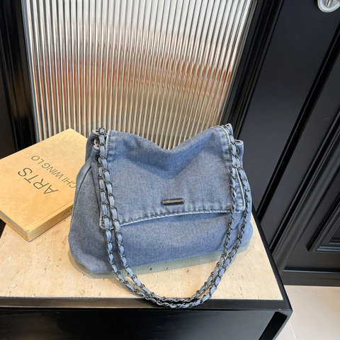 Große Damen-Tragetasche Aus Gewaschenem Denim Mit Metallkettengurt Lässige Umhängetasche Mit Umschlag Und Ziernaht Alltagshandtasche