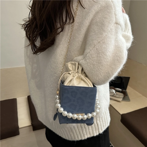 Women Stylish Leopard Print PU Leather Bucket Bag Artificial Pearl Handle Metal Chain Strap Crossbody Handbag Drawstring Small Square Bag
