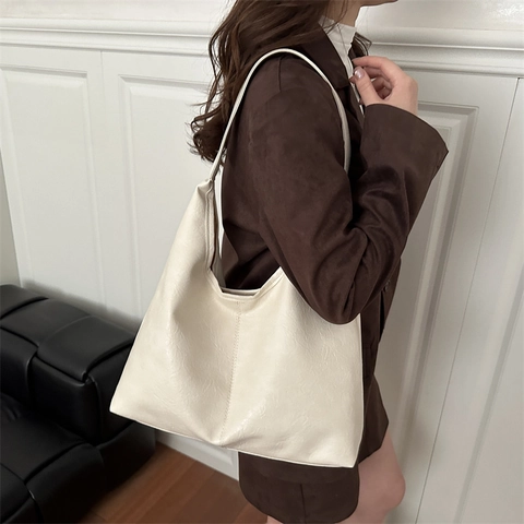 Ensemble Sac Fourre-tout Hobo en Cuir PU Vintage Grande Capacité Sac à Épaule Minimaliste Avec Pochette Assortie Femme