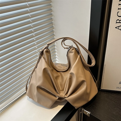 Fashion Bow Pleated PU Leather Shoulder Bag For Women Large Capacity Multi-Way Backpack Tote Bag Solid Color Commuting Bag