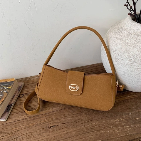 Borsa a Spalla da Donna Vintage in Pelle PU Opaca Minimalista Sofisticata Borsa Sottobraccio Grande Capacità a Tracolla Con Fibbia a Ferro di Cavallo