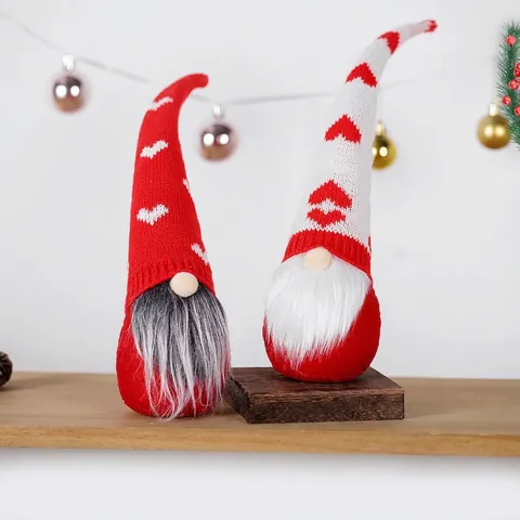 Poupée Gnome Sans Visage Motif Cœur Tricoté Peluche Tomte Pour Décoration Noël Saint Valentin Fait Main Base En Bois