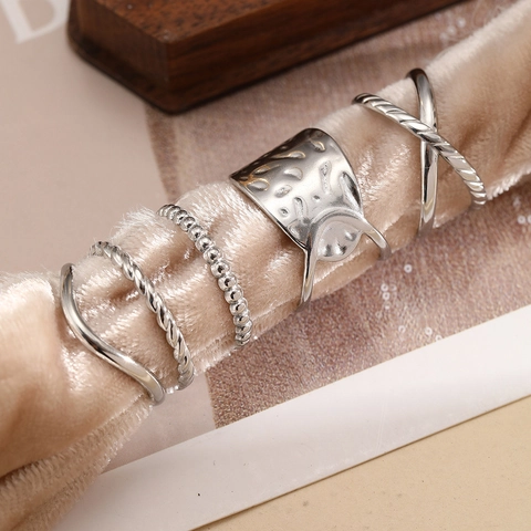 Geometric Stainless Steel Adjustable Finger Rings Hammered Texture Twisted Rope Niche Design Hip Hop Punk Style Women Men