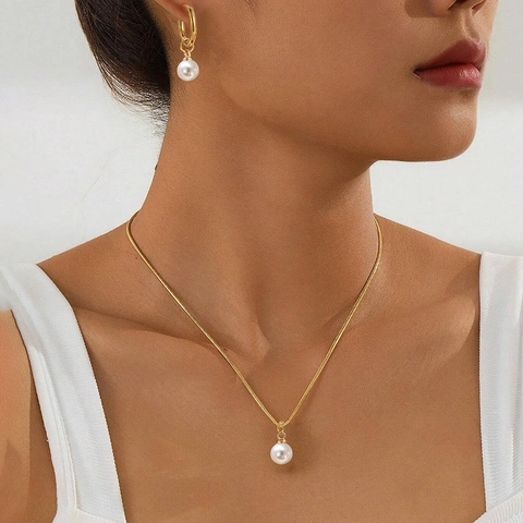 Set Di Gioielli Eleganti In Acciaio Inossidabile E Künstliche Perle Imitazione Per Donna Collana Catena Serpente E Orecchini