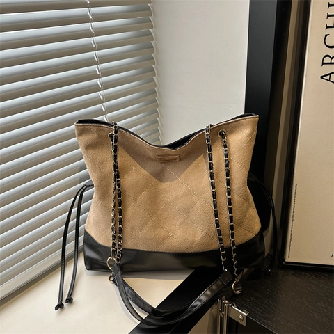 Dames Grote Capaciteit Ruit Gewatteerd Tote Tas Retro Suède PU Leder Ketting Schoudertas Voor Pendelen Reizen Winkelen