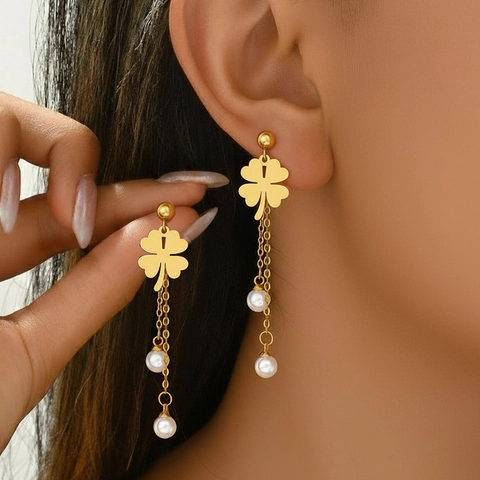 Orecchini A Trifoglio Con Nappa In Acciaio Inossidabile Pendente Perla Artificial Di Imitazione Dolce Elegante Gioielli Donna