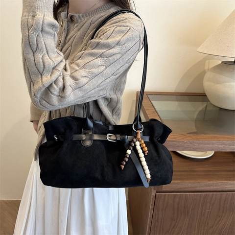 Retro Damen Schultertasche Veloursleder-Imitat Große Kapazität Tote Bag Mit Holzperlen Anhänger Elegant Pendler Tasche