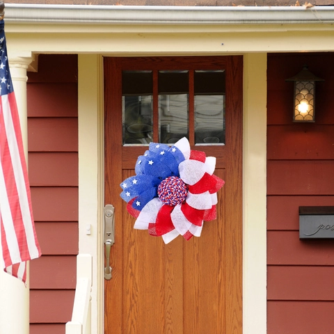 Unabhängigkeitstag Kranz Patriotisch Netzstoff Rot Weiß Blau Sterne Sonnenblumenform Türbehang Dekor Amerikanische Flagge Stil