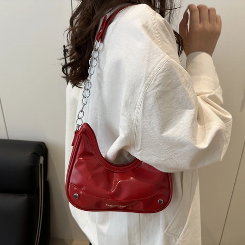 Women Hobo Underarm Bag Shiny PU Leather Half Moon Shoulder Handbag With Silver Chain Strap Casual Daily Fashion