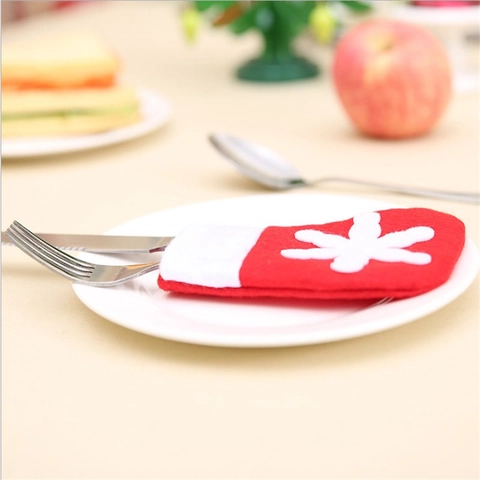 Weihnachtssocken Besteckhalter Rot Filz Schneeflocke Muster Bestecktaschen Für Weihnachtsferien Tischdekoration